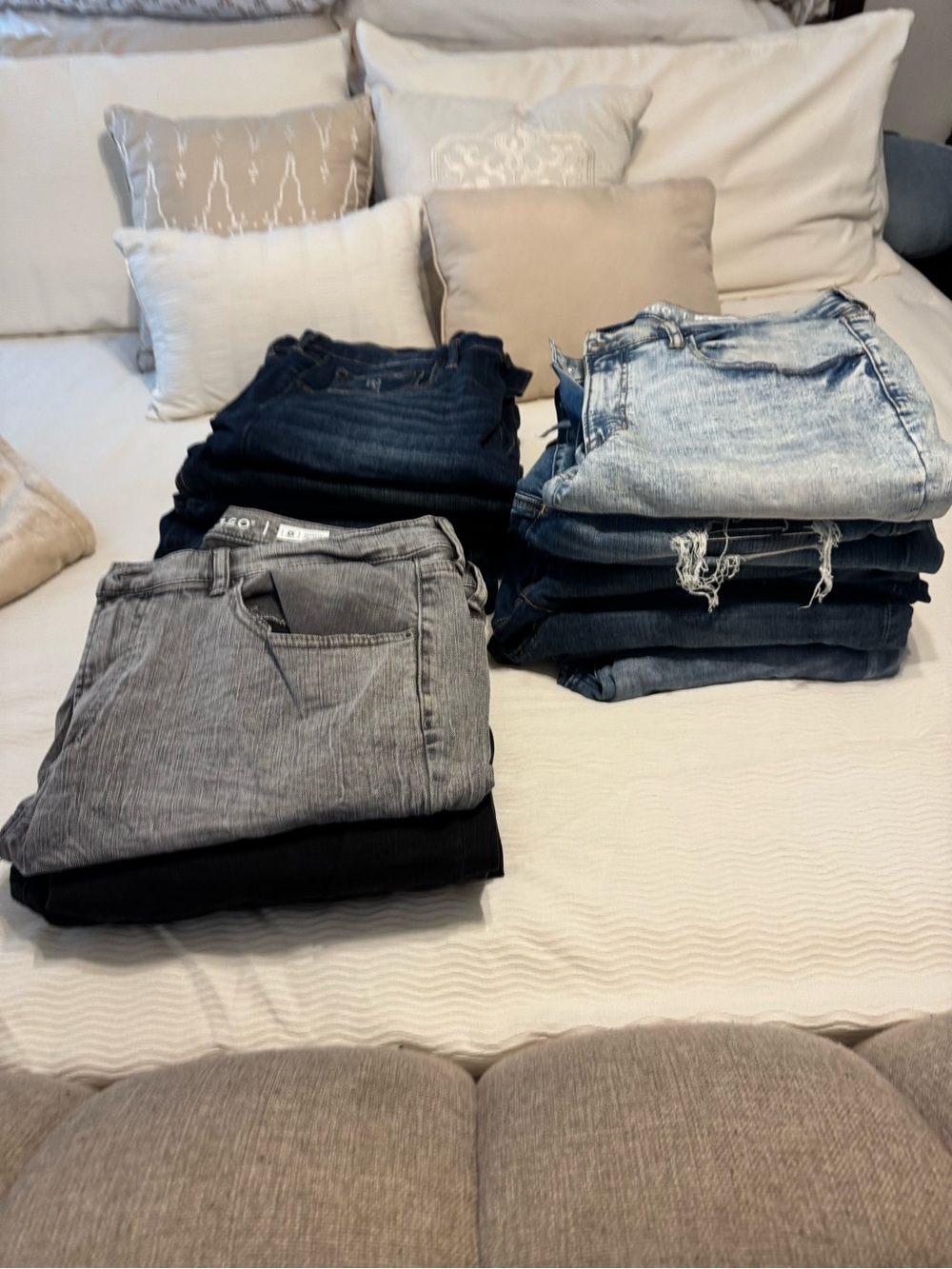 Arizona Jean Company Men’s Jeans Bundle - Light Blue, Dark Blue, Gray, Black